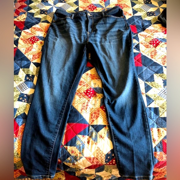 No Boundaries Women’s Size 17 jeans NWOT - Picture 1 of 3